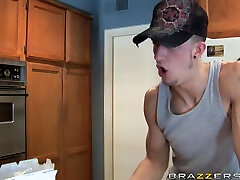 Wam Slam Up The Bam Bam With Chris Strokes, Tricia - Brazzers