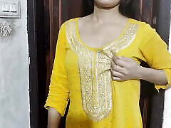 Step sister ko new dress dilwa kar jabar dasti pela