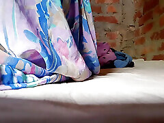 Desi 25-year-old horny village girl Geeta Bhabhi masturbation video, Geeta9905 unzipped the purple bollywood sanee lovn and saari an