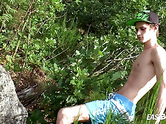 Straight hot rosa bancroft Andre Lucas gets hanjob outside