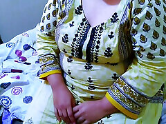 Gujarati Hot lonely Bhabhi called Neighbor Guy for Sex When Her Husband Go To Abroad