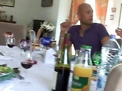 l epouse libertine onlain sxse vibo de vide couilles aux invités