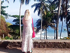Amateur Blonde Mature cross fresser Enjoys Sex After Walking