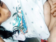 desi bhabhi ki chut mich finger kar pani nikala, pani nikala 3 mal hintereinander