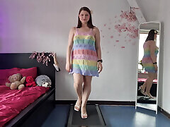 You re sping on me while I try on my beach outfit. JOI countdown