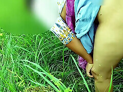 Desi Village bhabhi enjoy early morning oil on boob with her Devar in jungle, outdoor Jungle Sex