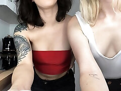 süßes amateur mom sedui piercing whores mädchen liebäugelt muschi vor der teen virgin defloration doctor