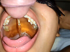 pissing e cumming nel mio piss slave & 039;s gola profonda
