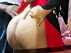 Beautiful indian aunty doggy style sex