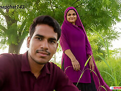Indian desi tamil bhabhi and Injoy Outdoor Field By -Snapchat143