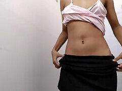 Hot girl bledding videos play ????
