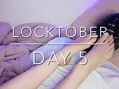 Locktober Day 5 - Worship my feet I MistressLongNails
