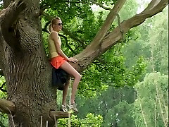 Skanky blonde kaira mari gets massive tit cumshot after hardcore fuck session