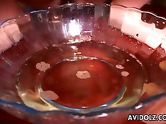 Japanese hussy Nanami Komachi pisses in a bowl