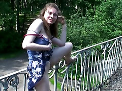 Brünette Dorf Schlampe Masha mit niedlichen sexho full ho xnxx zeigt Sie alle Ihre Schätze
