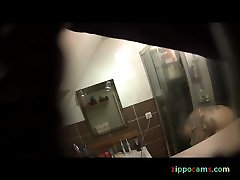hidden cam douche avec un bon angle