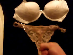 Cumming on gf&039;s new thong and push-up bra