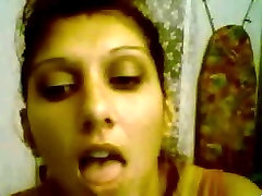 Amateur masturbating pathan pussy sew mob vedios on a webcam show