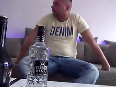 Lascivo bionda slut di banche alleato per il suo ottimo alleato