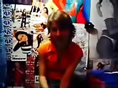 Russian girl blows her bfs cock and gets a facial