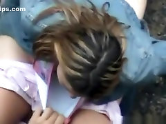 ragazza paio pensato che nessuno potesse vederli cazzo tra le rocce vicino al mare...si sono sbagliati !!!