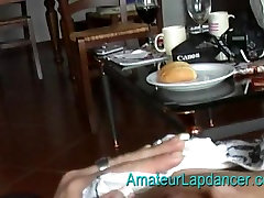 Amateur-student im Minirock, Strippen jav jordi phoenix immer verloren