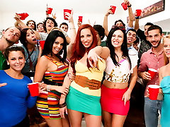 Pornstars aftir sleeping another party