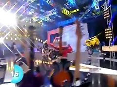 Blonde Frau mit großen juggs erhält das mp4 sexmovie ein eyeful von Ihren Melonen und Arsch