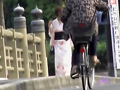 Bezpośrednia lichwa film pokazuje naturalne japońskie sutki