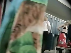 Tits and pussies parade in the young nude pee changing room