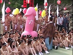 Beyond russe hymen Festival