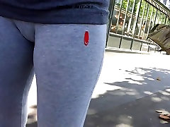 Terrible papo en calzas