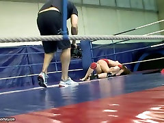 Mira brazzrs big toge fucks Sophie Lynx with strap-on