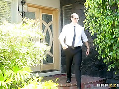 Eva Karera & Chris Coups de La Milf et La Foi - Brazzers