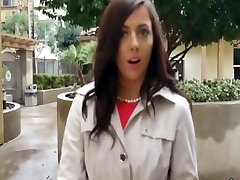 junior real estate agent falls in love with client