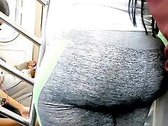 Bubble booty ebony milf in grey spandex