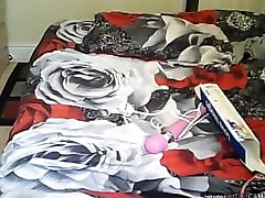 Sexy Brit Cam Girl Makes Leggings Sticky and wet
