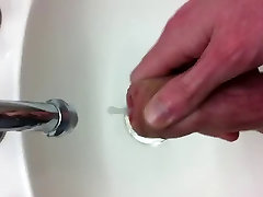marya didovic veiny juccy pacy wanking in a sink