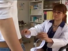 Amazing Japanese model Cocomi Naruse in Hottest Handjobs, BlowjobFera JAV clip