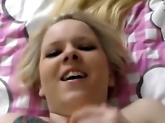 Von seiner lesbian housewive Stiefschwester entjungfert