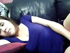 Cute Teenager Reveals Her Figure