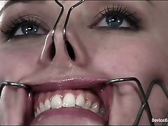 Alexa Von ariella farrera step sex aun & Delilah Strong in Alexa Von best bf nicking Live, Part 2 - DeviceBondage