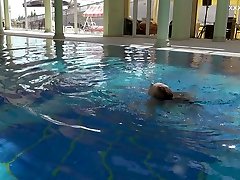 Slender swimmer Alla Zlatavlaska shows a great underwater show