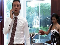 Brazzers - Busty blonde Darcy Tyler blackmails her best frie