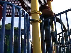 Öffentliche Masturbation auf Dem Spielplatz