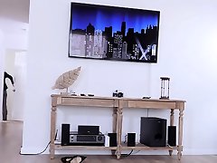 Time for hot step mom Alessandra Snow to relax