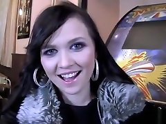 sucking dick with no fear in public