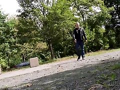 HUNT4K. Outdoor sex for money is new experience in beautys life