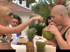 Tropical dd for networking full of beautiful women is a dream vacation
