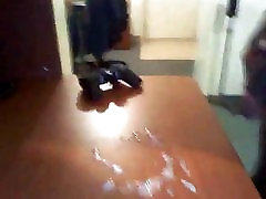 GRANDE CURVO NERO CAZZO DI fucking with animels CHE SOFFIA ALCUNI JIZZ